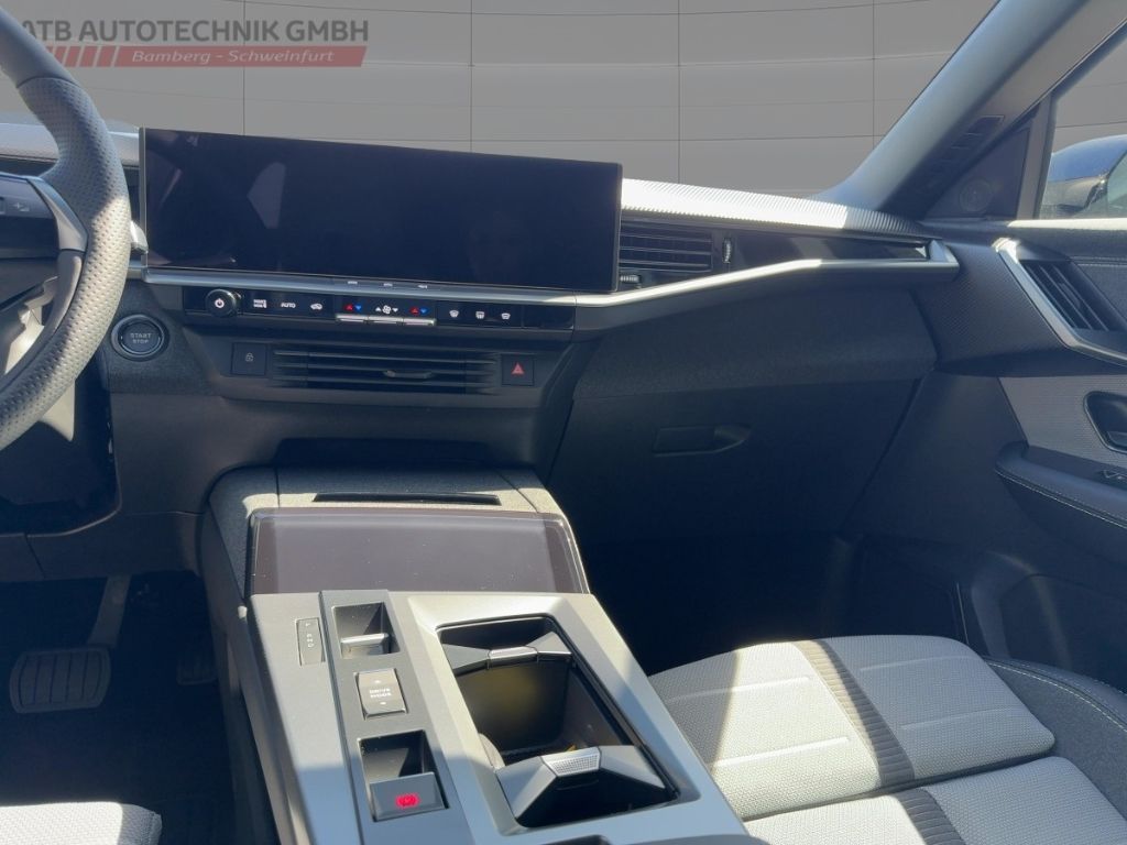 Fahrzeugabbildung Opel Grandland GS Allwetter, SHZ, LHZ, Apple CarPlay