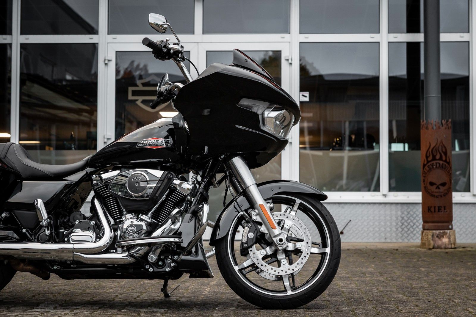 Fahrzeugabbildung Harley-Davidson ROAD GLIDE FLTRX 117cui - Kesstech -