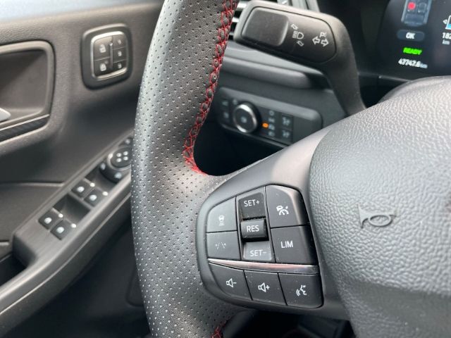 Fahrzeugabbildung Ford Kuga 2.5 Duratec Plug-in-Hybrid ST-Line X Autom.