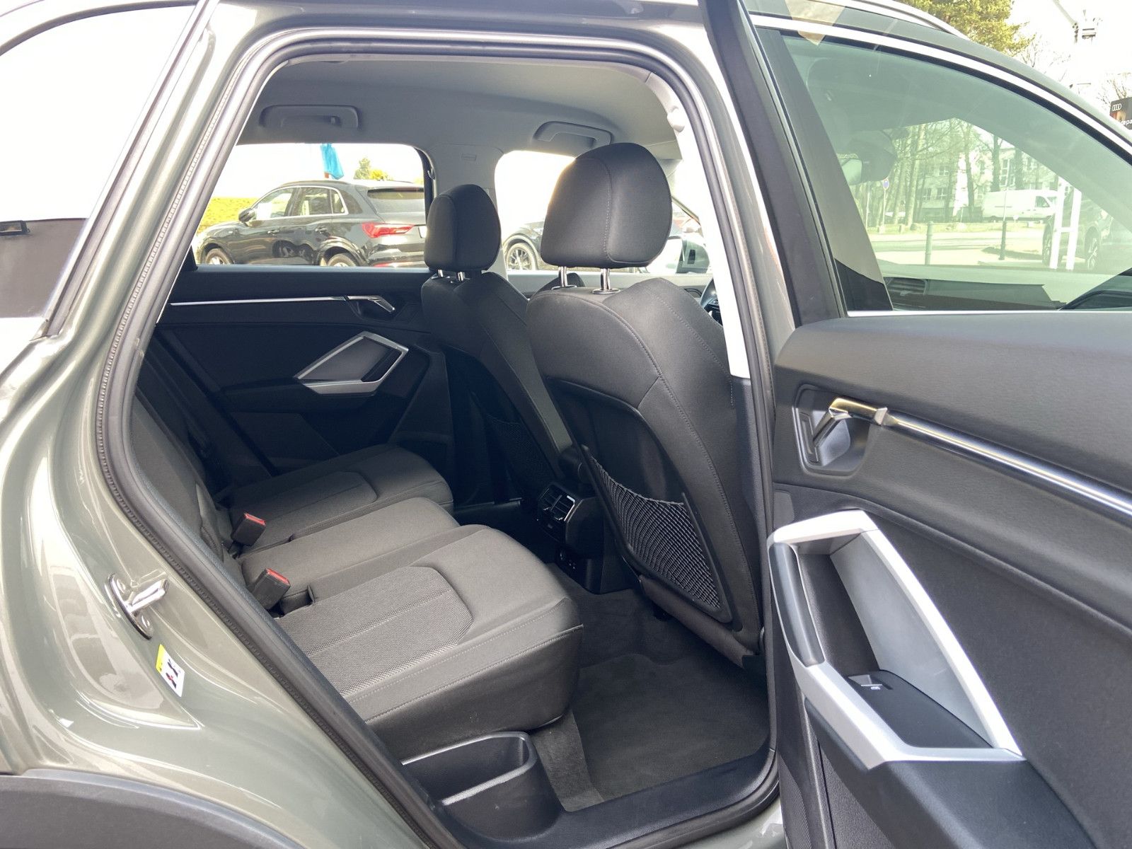 Audi Q3 45 TFSI e Matrix/Navi/RFK/AHZ/DAB/ACC/Busines foto 19