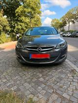 Opel Astra J Sedan 1.6 Turbo 180 PS Automatik - Opel Astra: Sedan