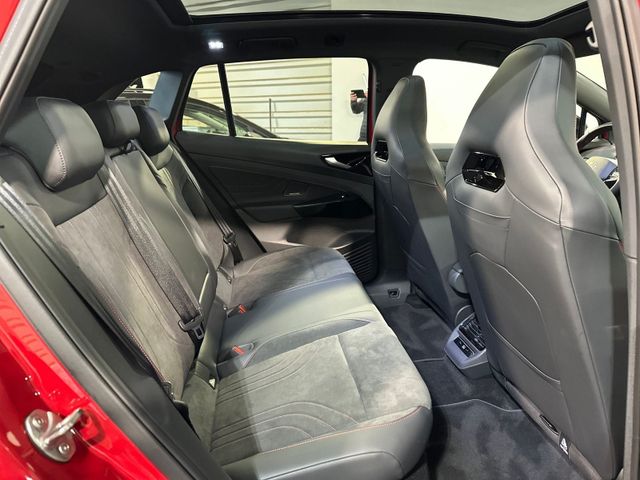 ID.4 GTX 4M IQ.LIGHT+PANO+AHK+NAVI+AR HUD+WP+