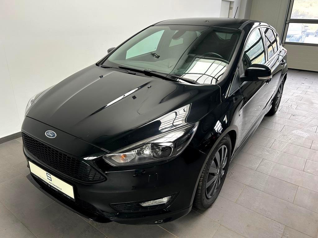Ford Focus Lim. ST-Line SHZ LED
