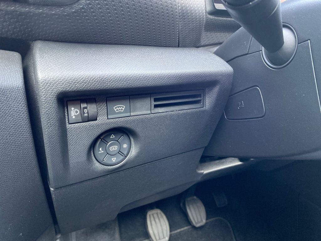 Fahrzeugabbildung Citroën C4 PureTech 130 S&S MAX *Kälte-Paket*