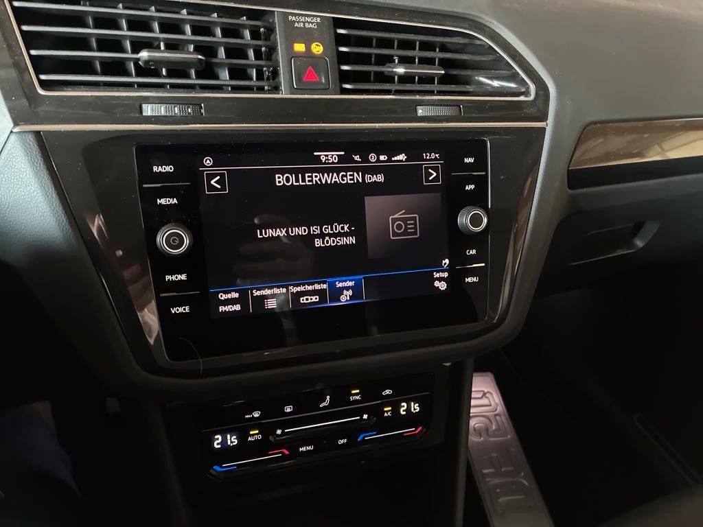 Fahrzeugabbildung Volkswagen Tiguan Life TDI DSG AHK NAVI KAMERA LED GJ  1.HD