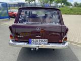 Mercedes-Benz 230.6 Universal I.M.A 7-Sitzer AHK Hekflosse1966 - Mercedes-Benz 230 aus 1966: 230s