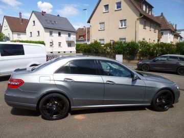 Mercedes E 200 - 5