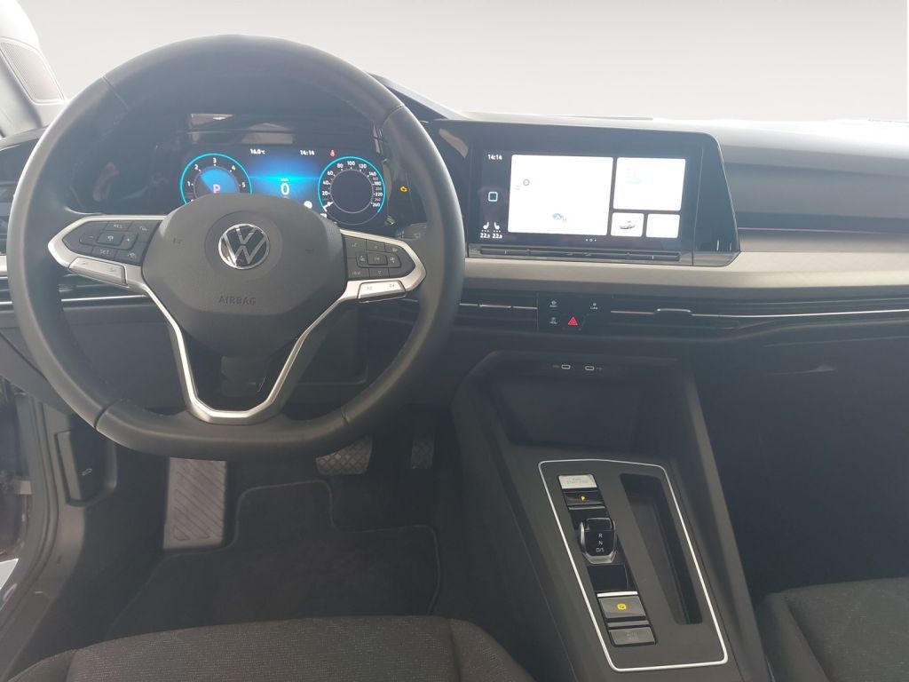 Fahrzeugabbildung Volkswagen Golf Variant 2.0 TDI  DSG Life Standh.LED,ACC