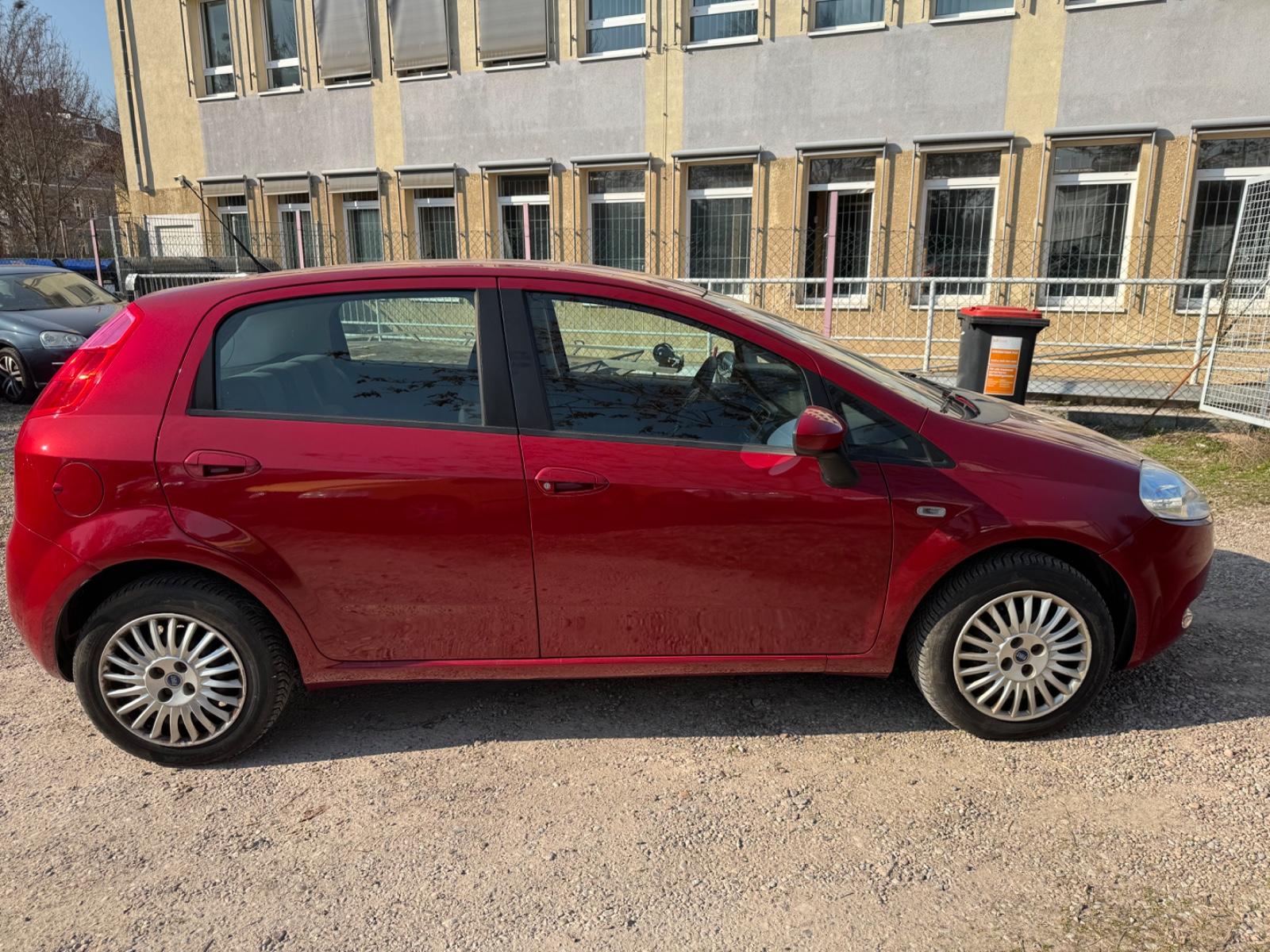 Fiat Grande Punto 1.2 8V Dynamic, HU NEU