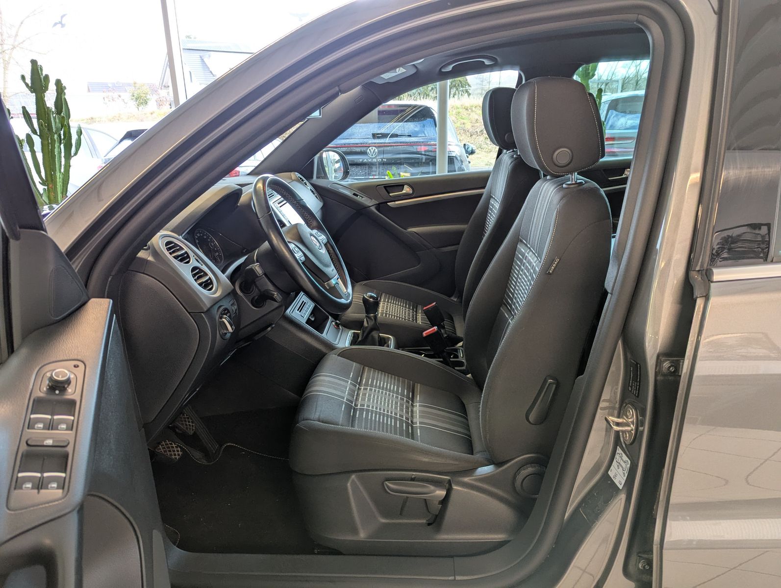 VW Tiguan Lounge Sport & Style 4M Kamera StHz. AHK - Image 13