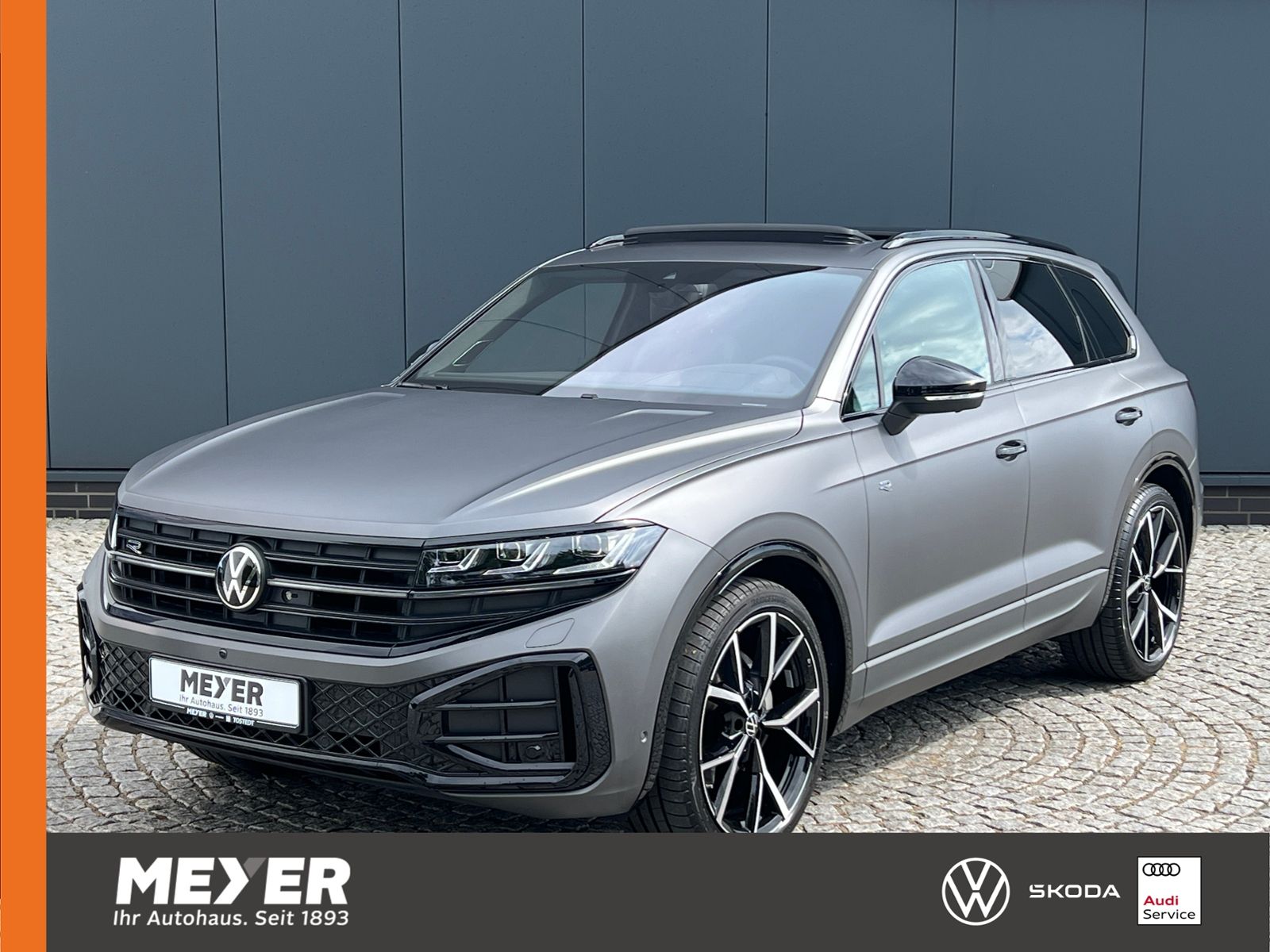 Fahrzeugabbildung Volkswagen Touareg R-Line 3.0 TDI 4MOTION *AHK, Luft, Pano,