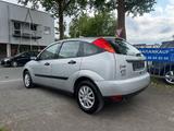 Ford Focus 1.6 Trend - Ford Focus aus 2000: 1.6