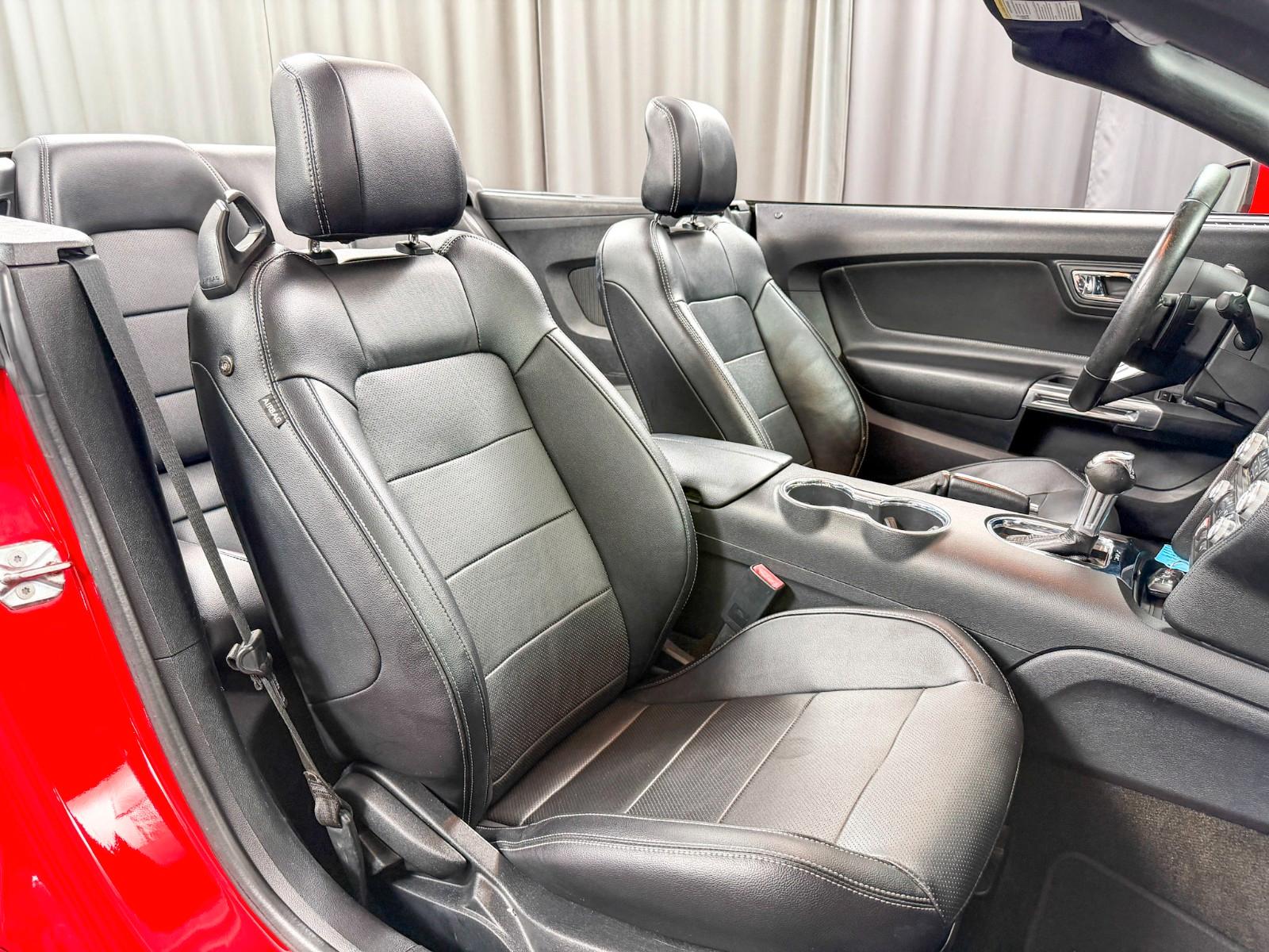 Ford Mustang 2016 Cabrio V6 3.7l, Leder, UNFALLFREI,