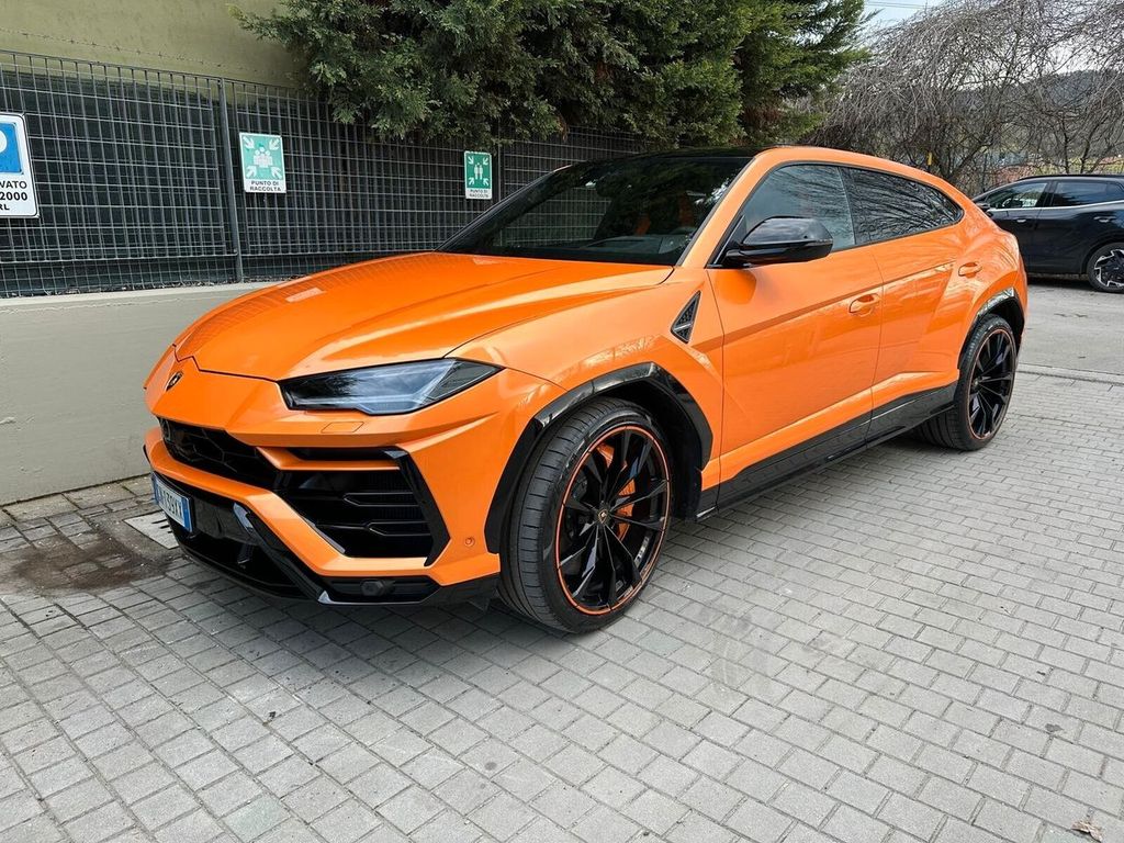 Image of Lamborghini Urus