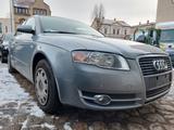 Audi A4 2.0 Benzin aus 1.Hand - Audi A4 aus 2005: 2.0