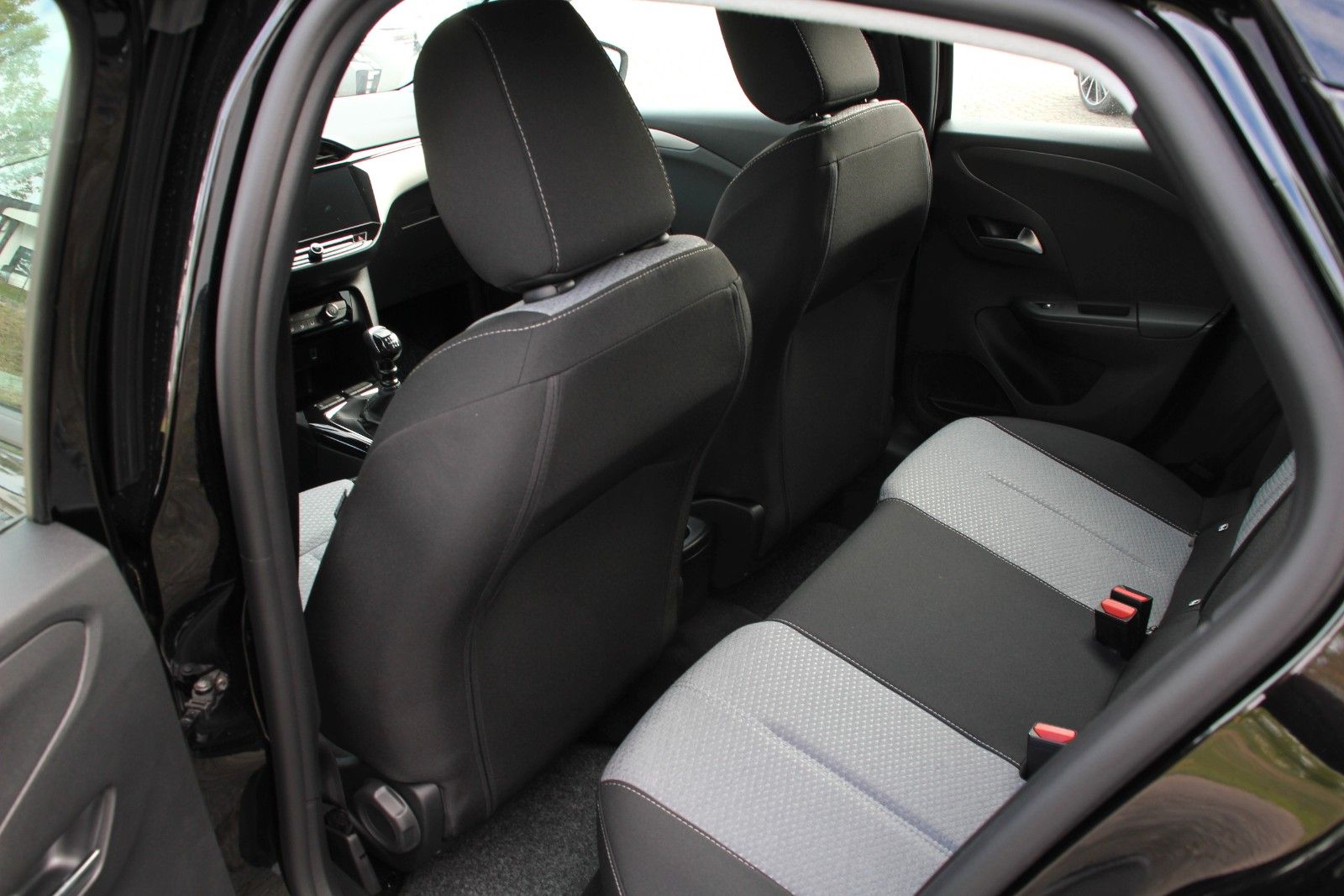 Fahrzeugabbildung Opel Corsa F Edition