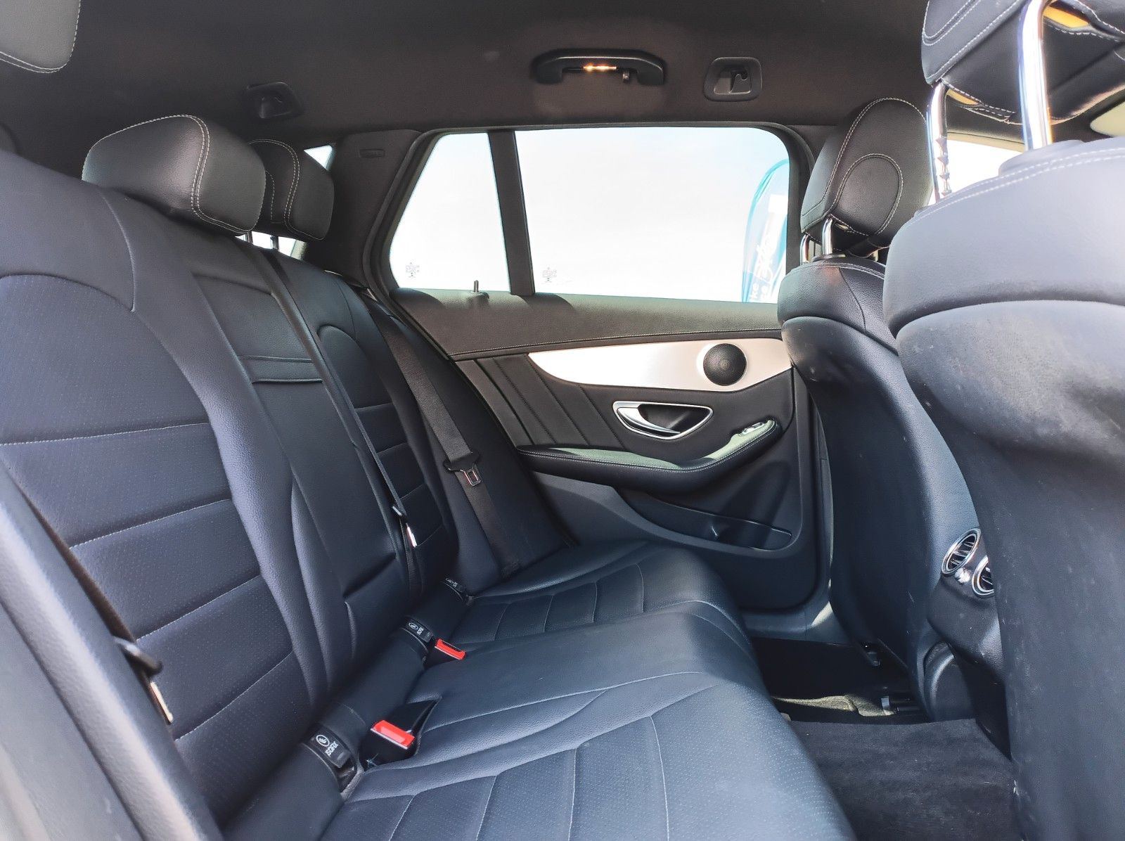 Fahrzeugabbildung Mercedes-Benz C 220T+AMG LINE INTERIEUR+EXTERIEUR+SCHECKHEFT +