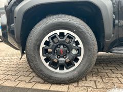 TOYOTA 4-Runner TRD Offroad *ON STOCK*