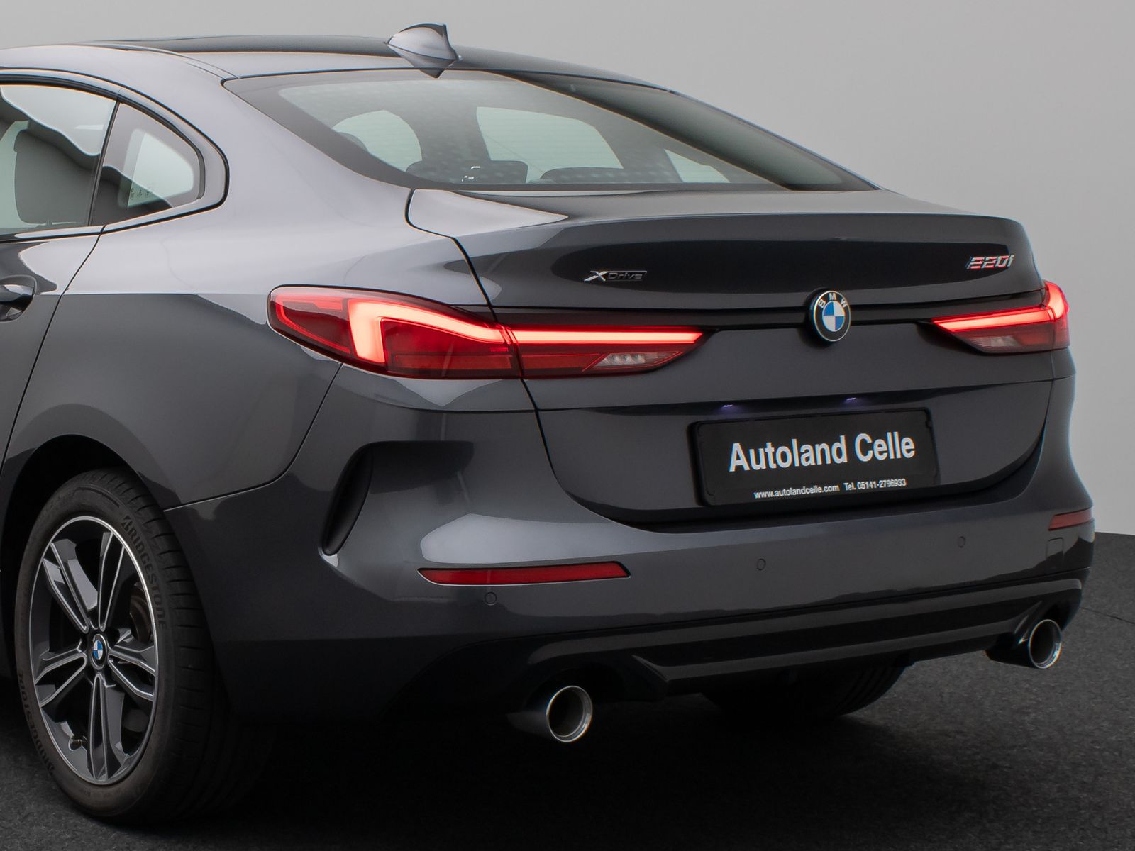 Fahrzeugabbildung BMW 220i Gran Coupé xD Sport Line HUD DAB Panorama