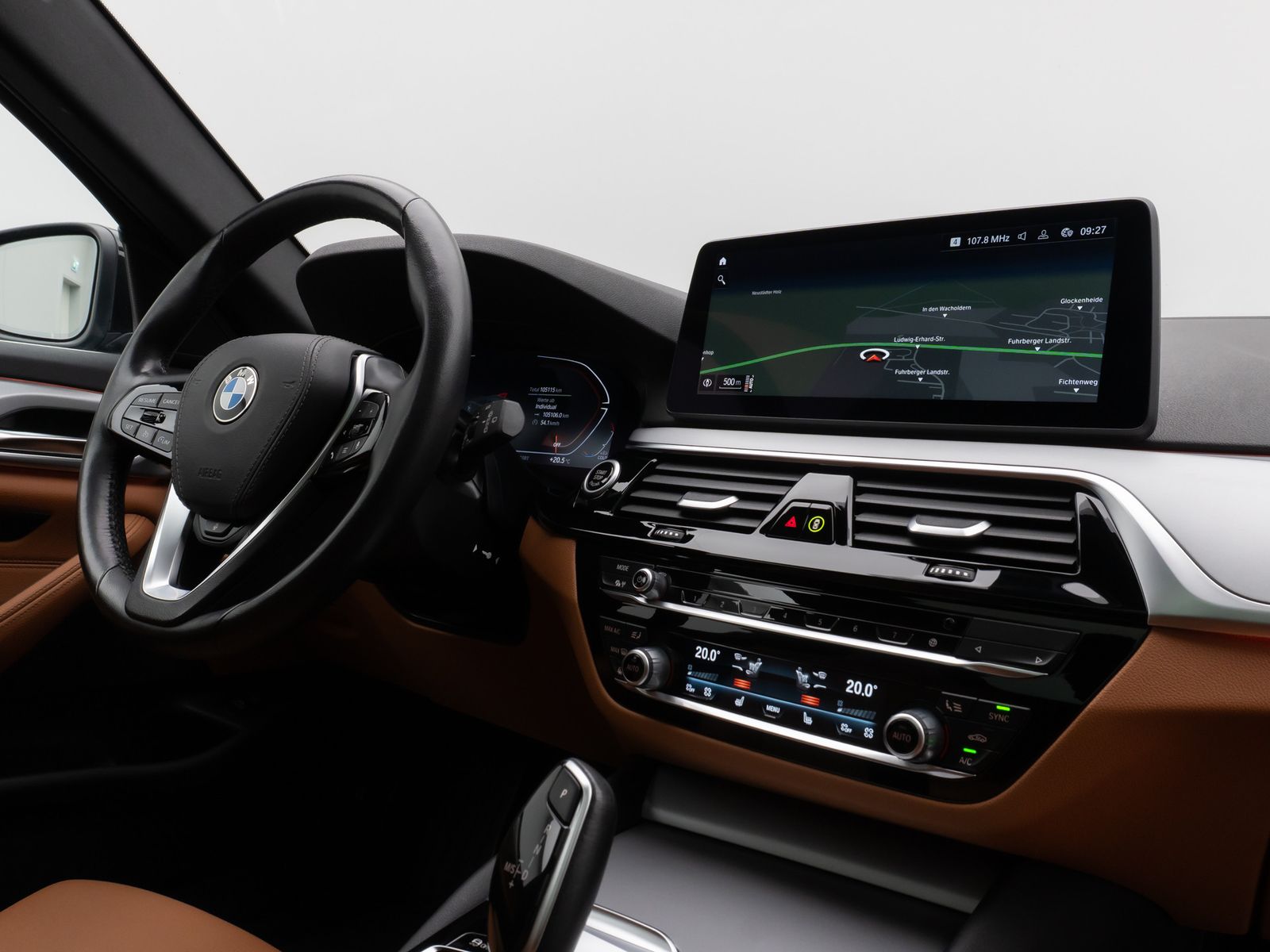 Fahrzeugabbildung BMW 520d Panoram Kamera DAB HiFi 4xKlima Leder Sport