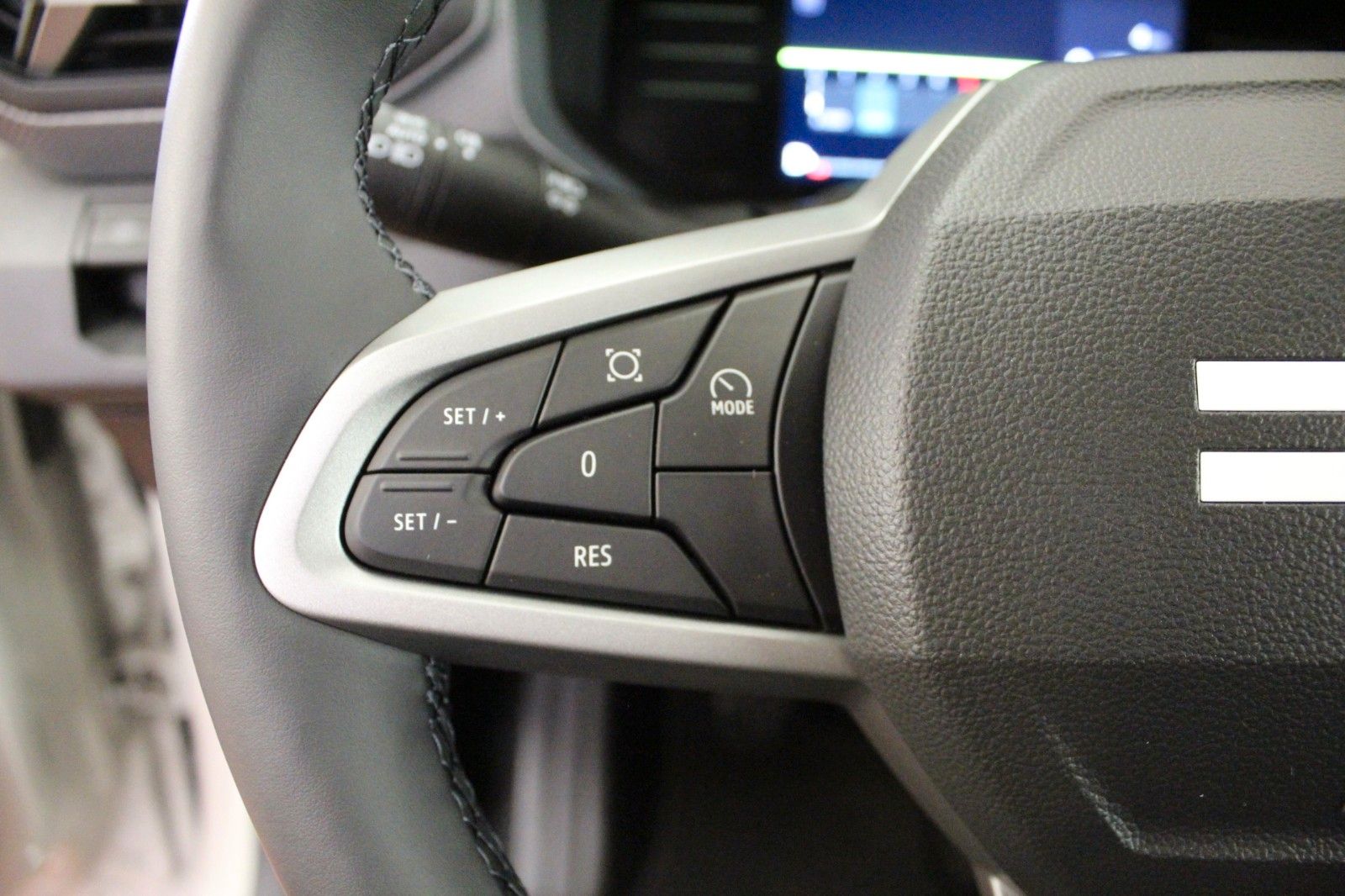 Fahrzeugabbildung Dacia Duster mild hybrid 140 Expression*Winterp.*MY 26