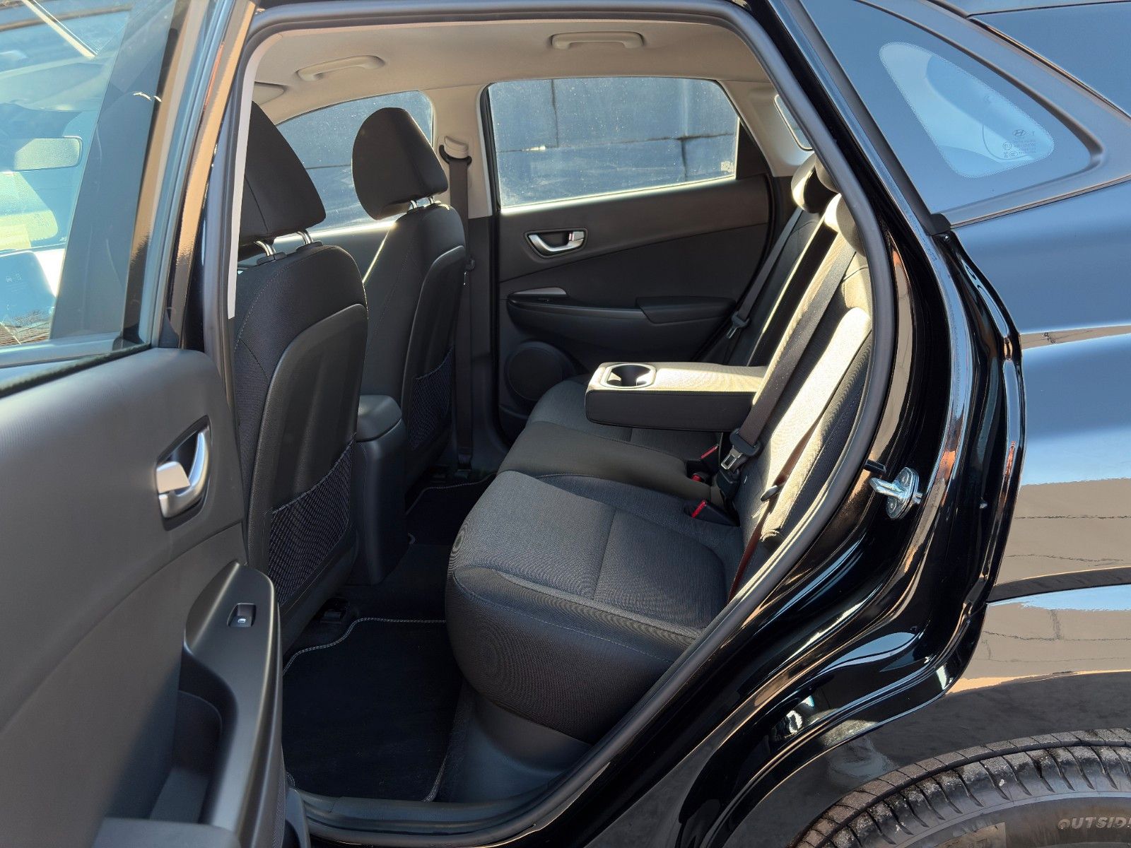 Fahrzeugabbildung Hyundai KONA E Select 39kW ACC LKA LFA CarPlay SHZ LHZ