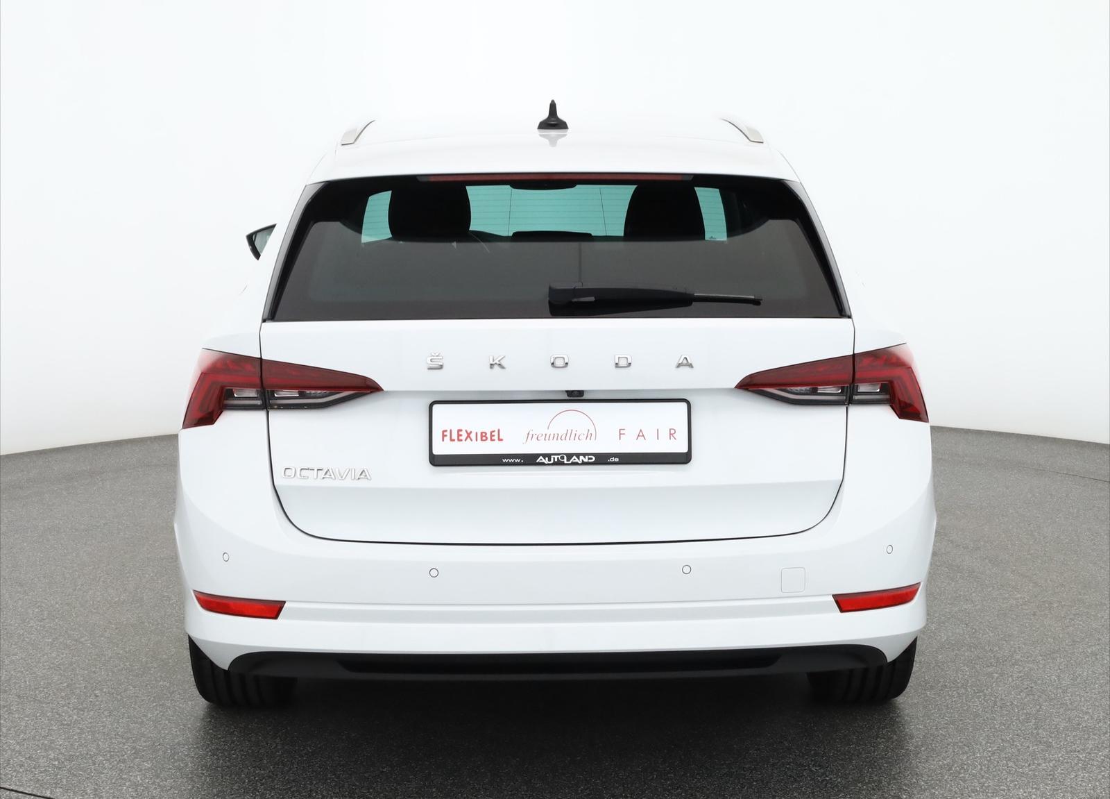 Skoda Octavia Combi 1.5 TSI Style LED Navi ACC Kamera