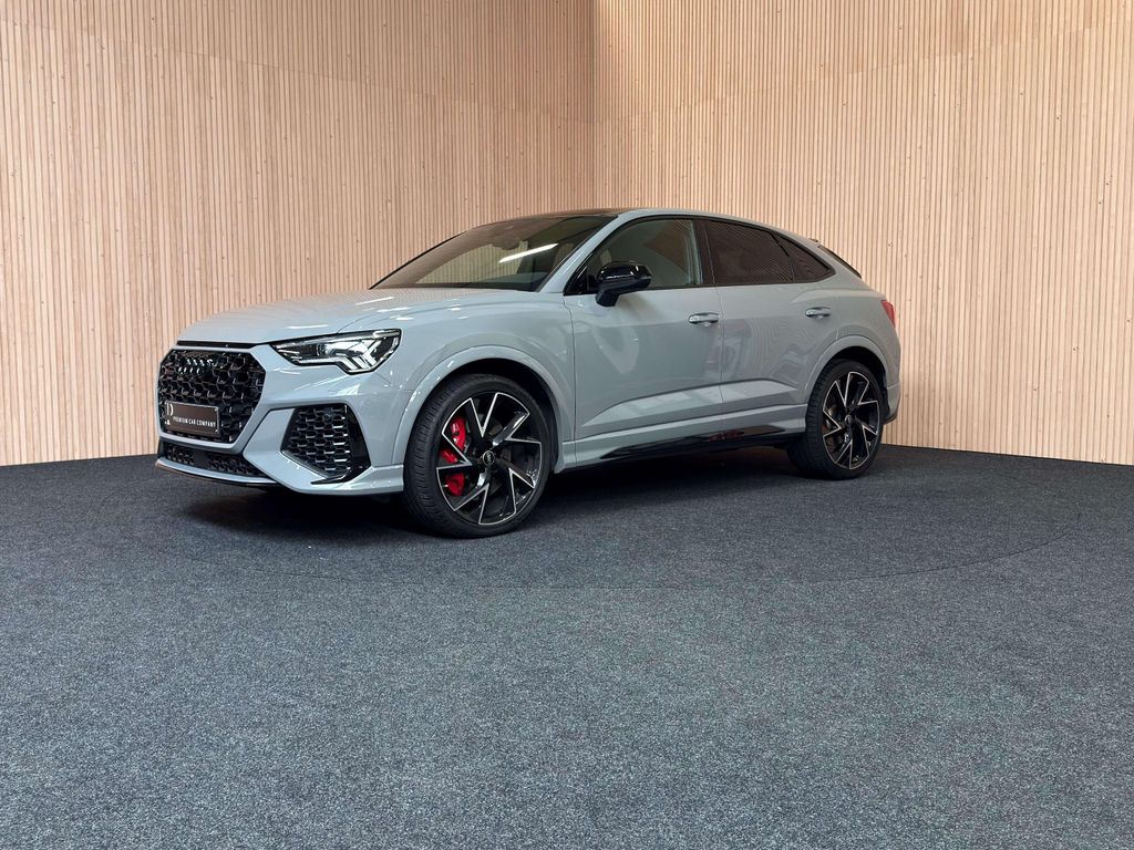 Image of Audi RSQ3
