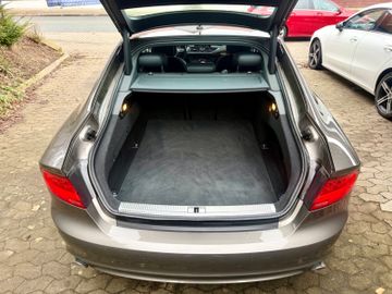 Audi A7 - 8