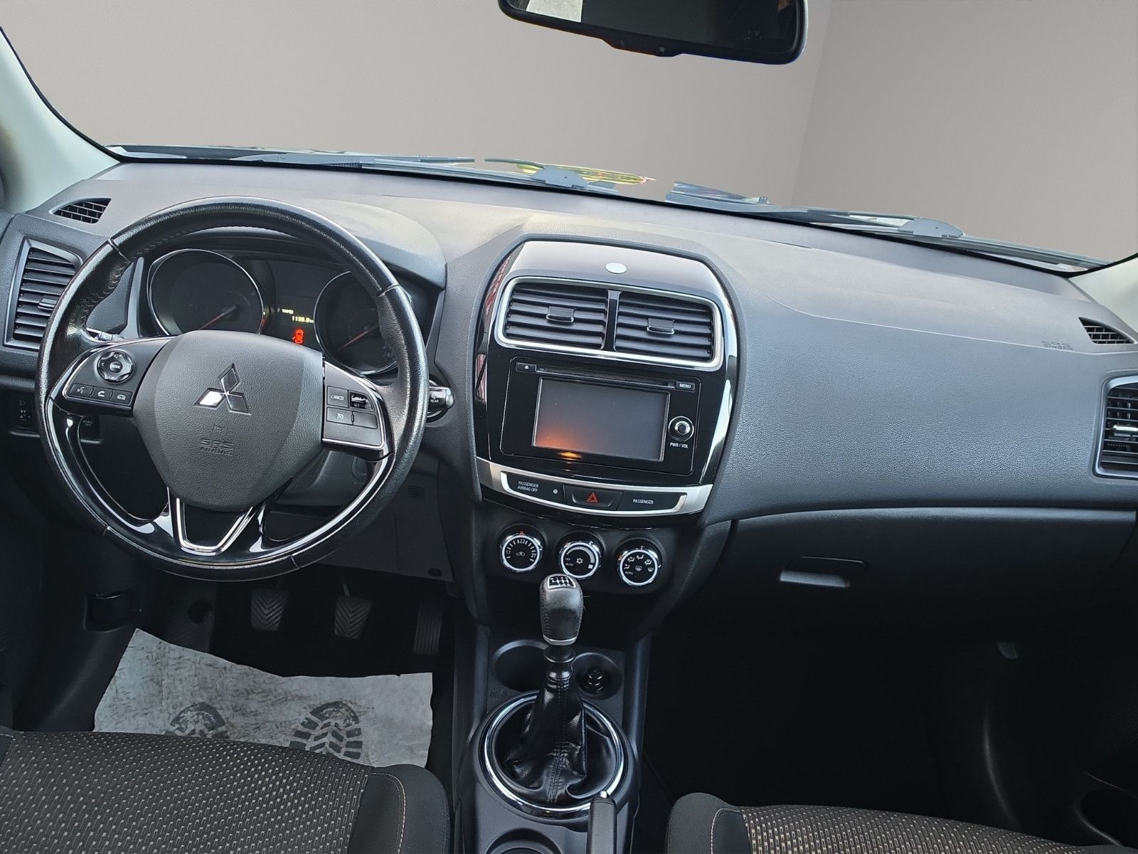 Fahrzeugabbildung Mitsubishi ASX Plus 4WD ALLRAD AUS 1.HAND AHK KAMERA