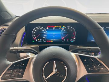Mercedes GLB 200 - 12