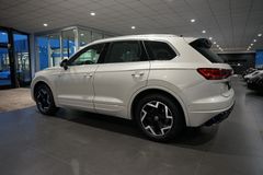 VW Touareg TDI R-Line | Leder | HuD | Luftfederung VW Touareg TDI R-Line | Leder | HuD | Luftfederung