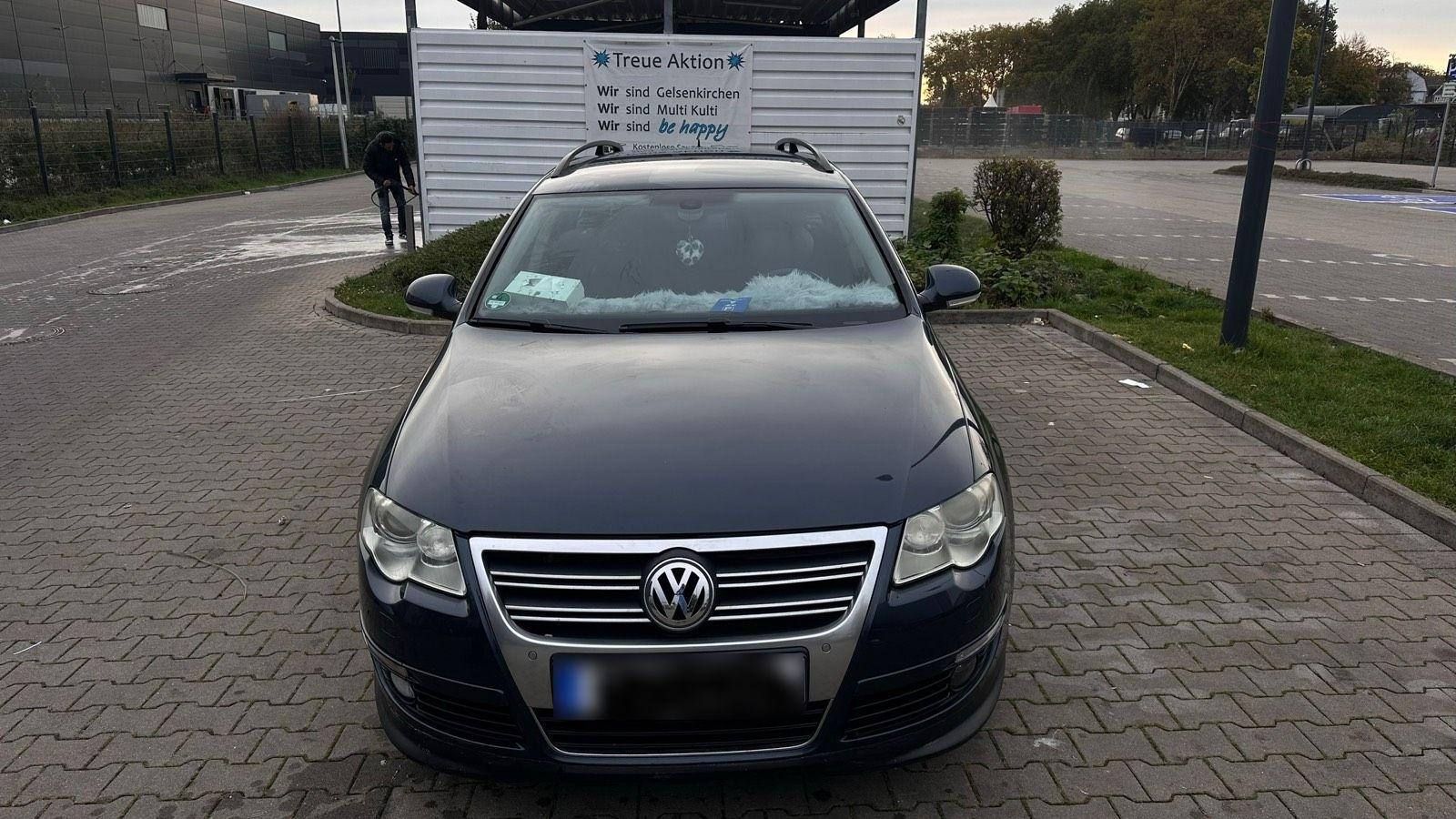 Volkswagen Passat 2005 — interior
