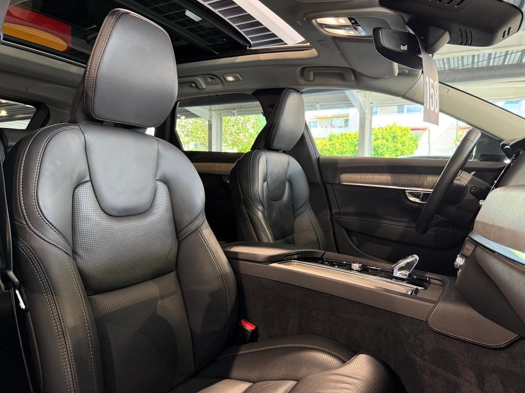 Volvo V90 Cross Country