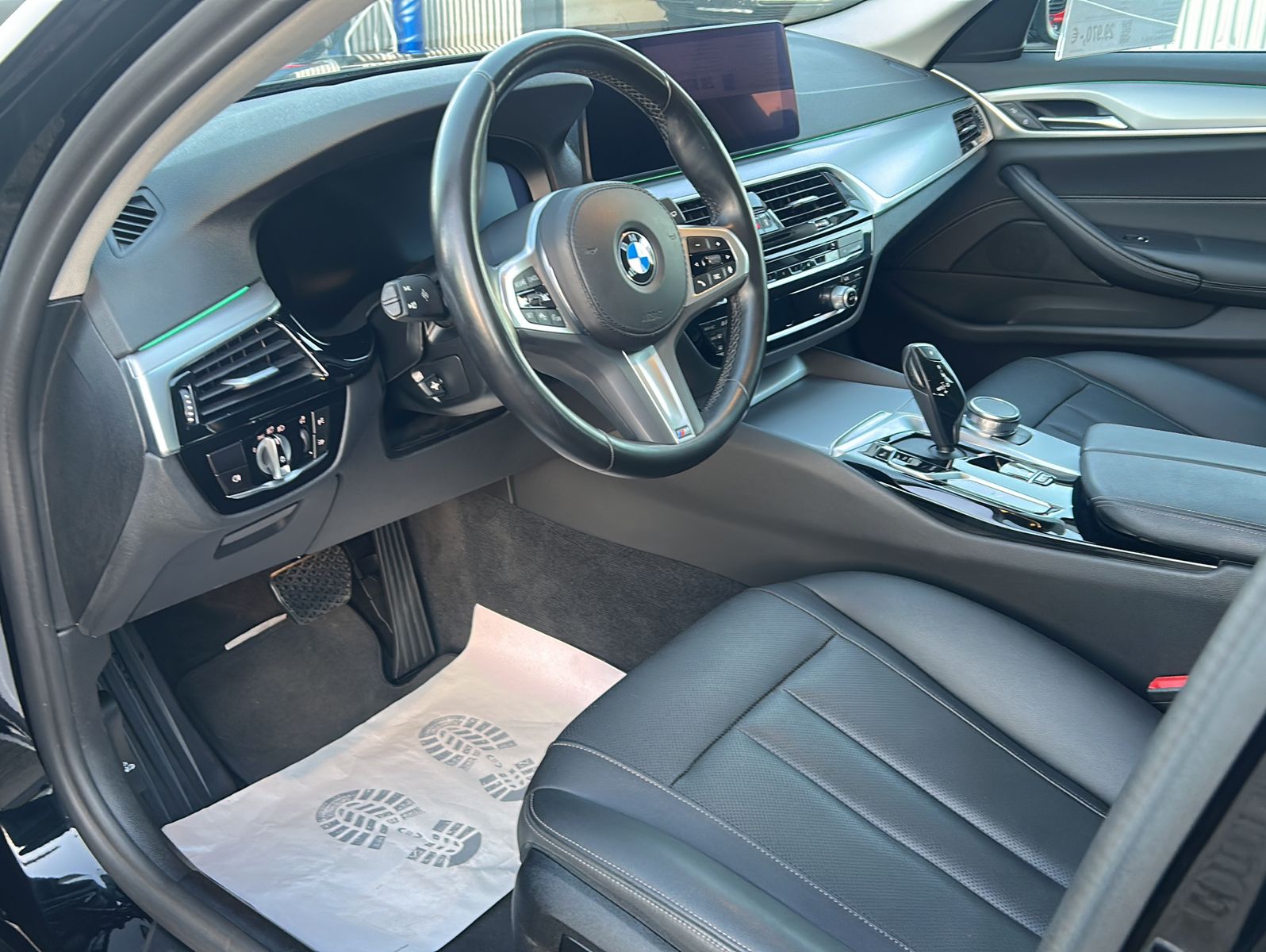 Fahrzeugabbildung BMW 520d Touring