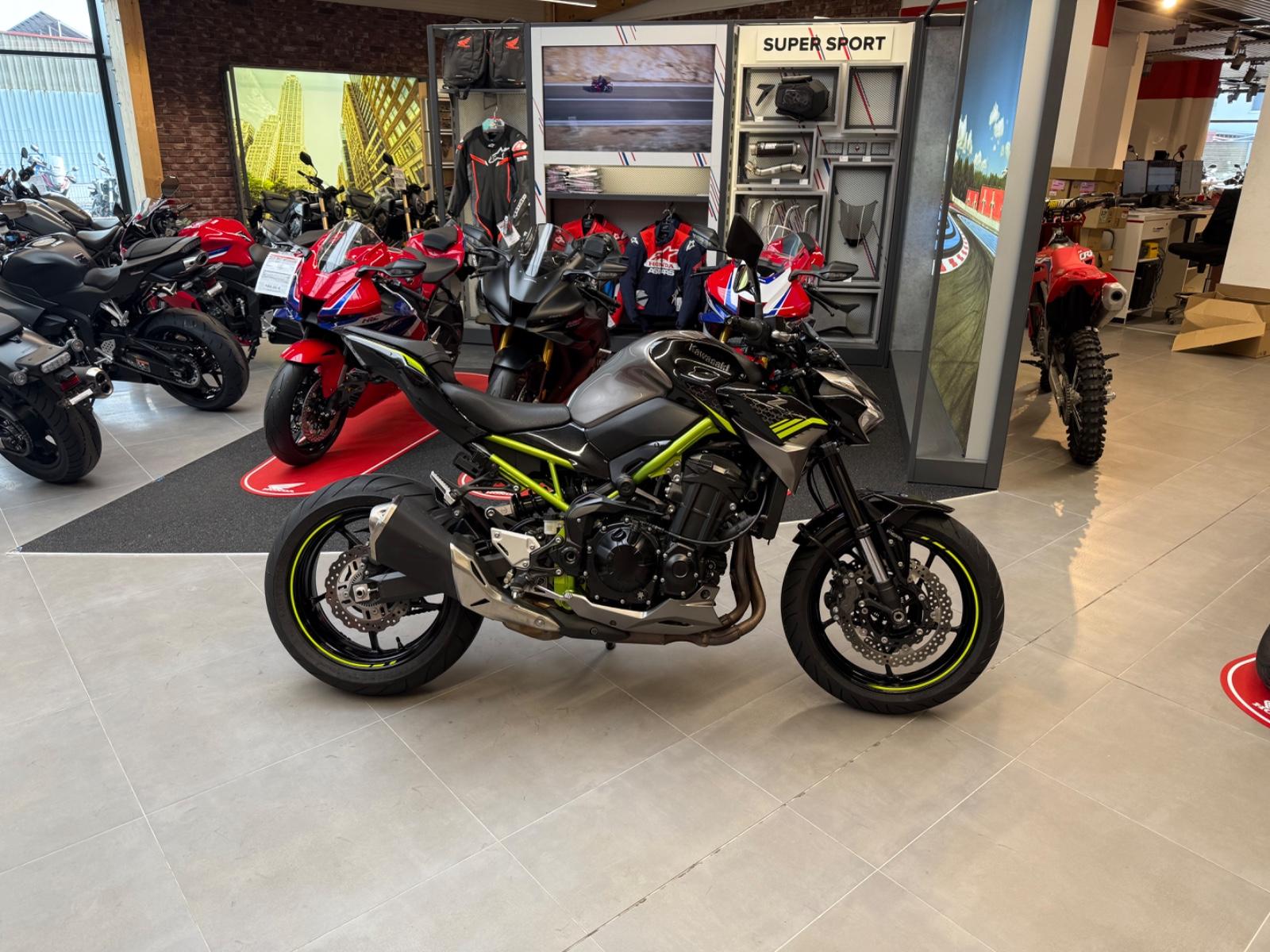 Kawasaki Z900 A2 48PS *Reifen und Service neu*