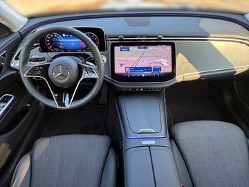 Mercedes E 200 - 11