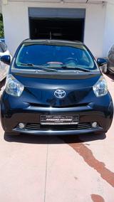 Toyota iQ DIESEL - schwarze Toyota IQ
