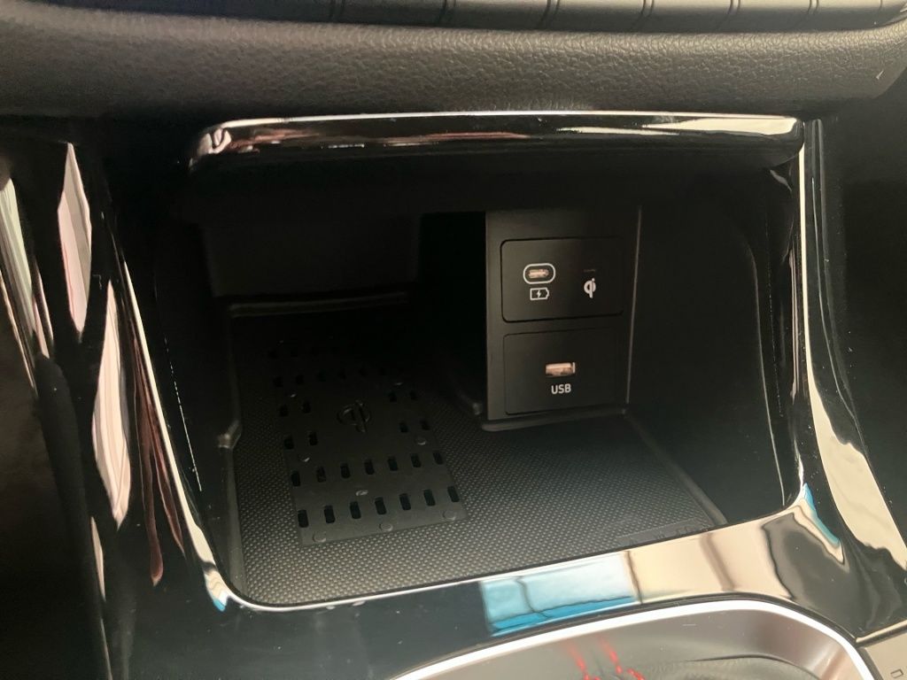 Fahrzeugabbildung Hyundai i30 FL Kombi (MY25) 1.5 T-GDI (140 PS) 48V 6-MT