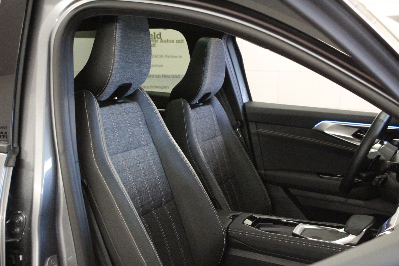 Fahrzeugabbildung Renault Austral E Tech Hybrid 200 Techno Automatik*