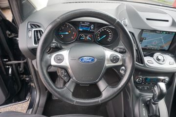 Ford Kuga - 10
