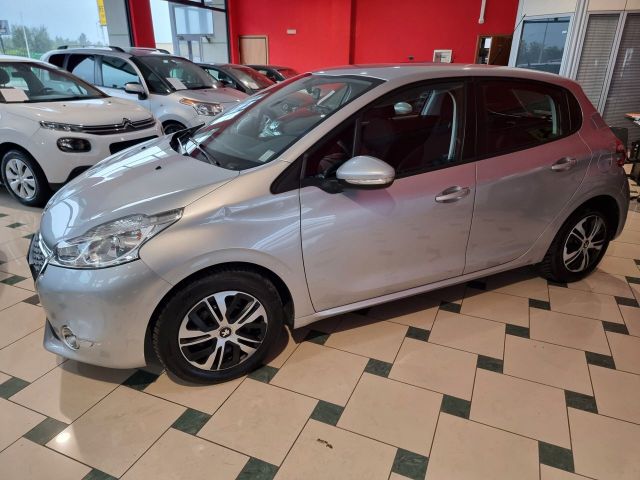 Peugeot 208 1.2 VTi 82 CV 5 porte Allure