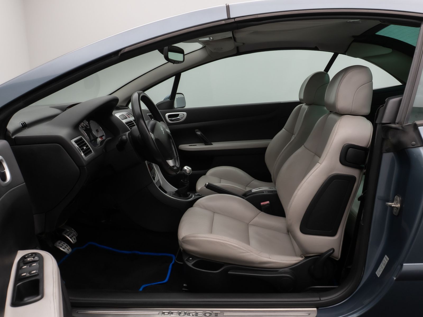 Fahrzeugabbildung Peugeot 307 CC Tendance 135 Sitzhzg PDC Klimaaut. Sport