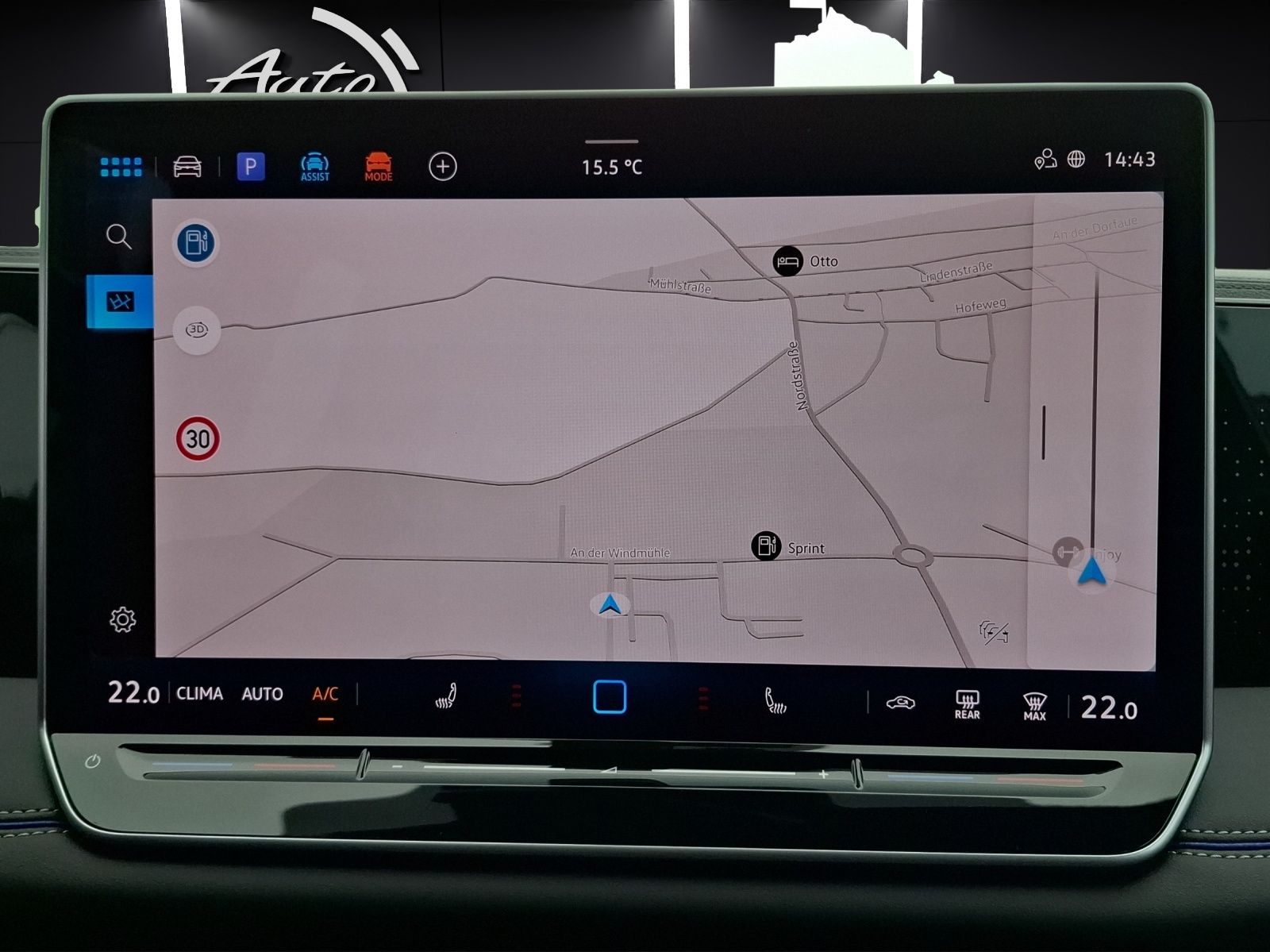Fahrzeugabbildung Volkswagen Tiguan eTSI R-Line DSG Standhzg. Matrix AHK Navi
