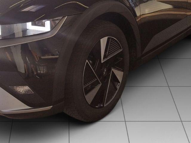Fahrzeugabbildung Hyundai IONIQ 5 FL (MY25) 63 kWh (170 PS) 2WD DYNAMIQ, e
