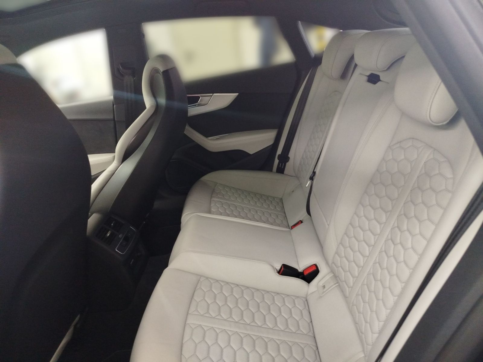 Audi RS5 - Bild 10