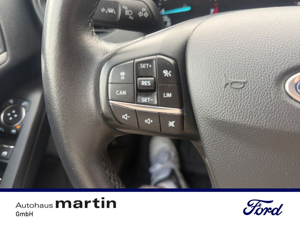 Fahrzeugabbildung Ford Focus 1.0 Cool&Connect SHZ KAMERA NAVI ACC LED