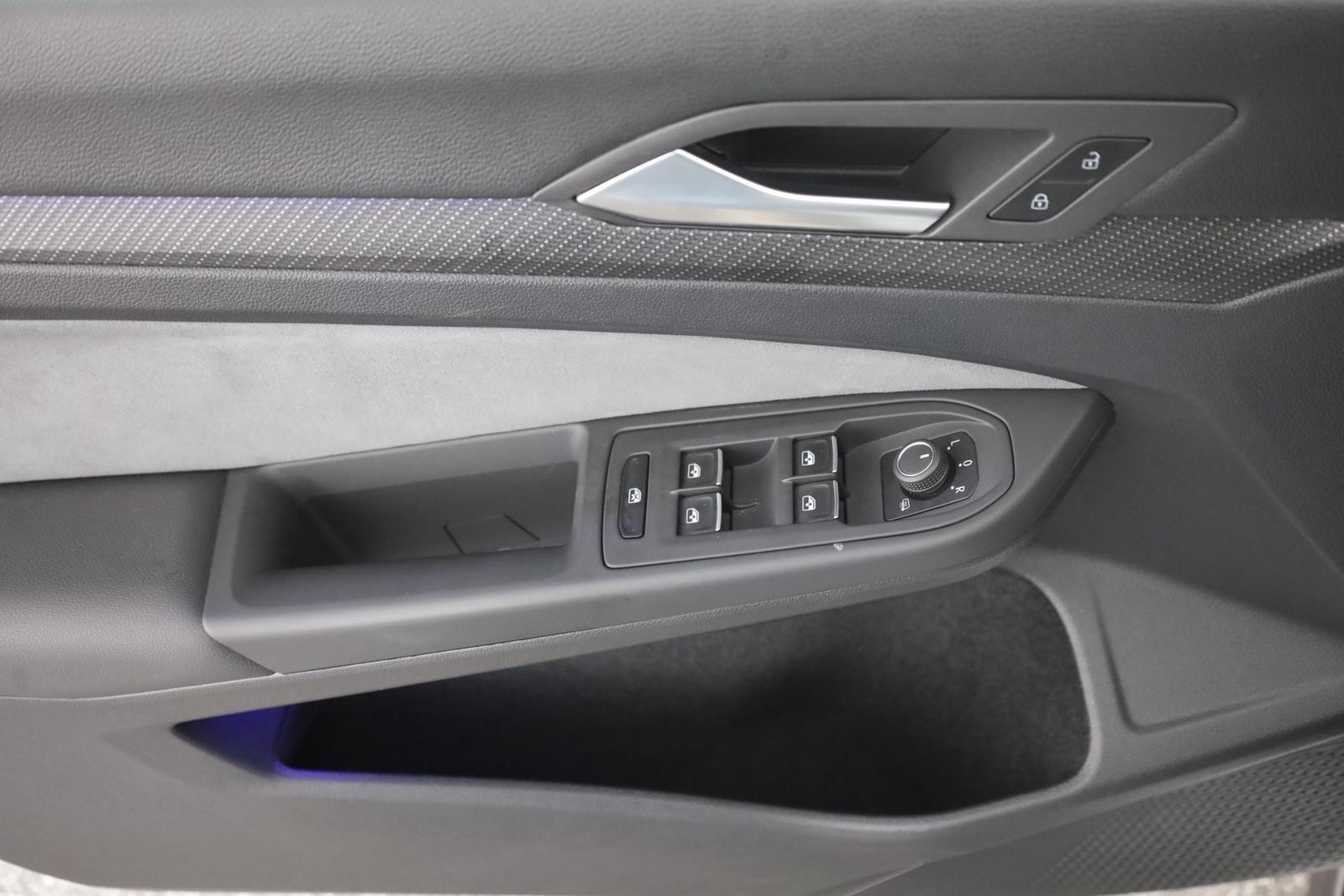 Volkswagen Golf VIII Variant 1.5 TSI R-Line LED Navi ACC, миниатюра 19