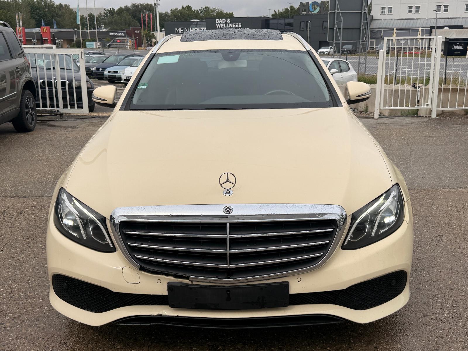 Mercedes-Benz E 220 E T-Modell    Vollfahrbereit
