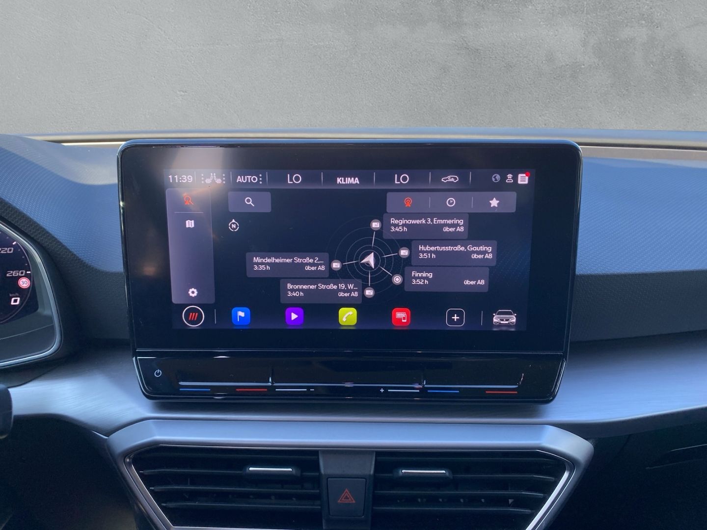Fahrzeugabbildung SEAT Leon Sportstourer FR 2.0 TDI EU6d Navi Digitales